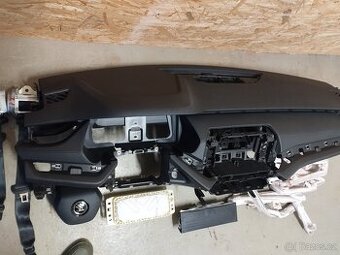Airbagová sada Škoda Octavia 4 s novou originální deskou