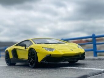 FORD/FERRARI/LAMBO predam zberatelske modely. Mierka 1:43.