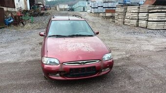 Ford Escort na náhradní díly, výřez karoserie