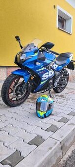 Suzuky GSX250R