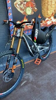 Commencal supreme dh - 1
