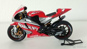 1:12 Hotové motorky Motogp - 1