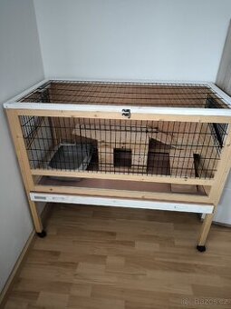 Klec na králíky s vybavením
