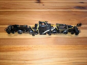 Märklin CCS 800 kompletní podvozek úhlové držáky lamp Pils 1