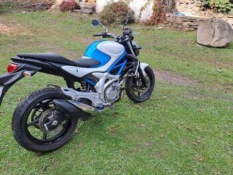 Suzuki Gladius 650 24t km