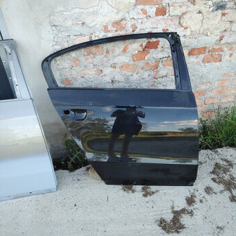prave pravy zadni dvere vw passat b7 3aa b-7