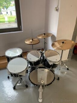Bicí souprava Sonor AQX Stage Set Black