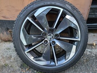 18" Zimní Škoda Comet Octavia IV RS 7,5J ET48 Pneu 225/45/1