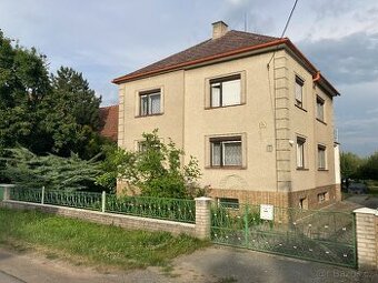 Prodej prostorného RD se zahradou na předměstí Litovle