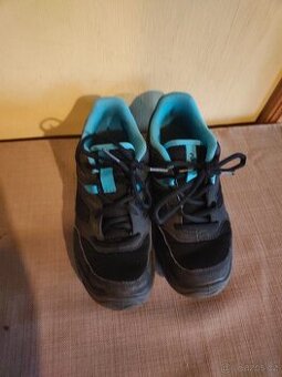 Dětské boty vel 35