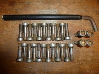 Sada kolových šroubů