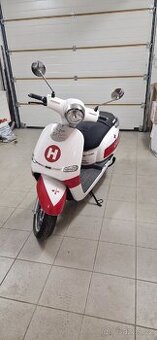 Elektrický skútr HECHT Citis