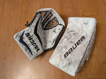 Zdravím, predám set brankarakych rukavíc lapačka Vaughn + vy