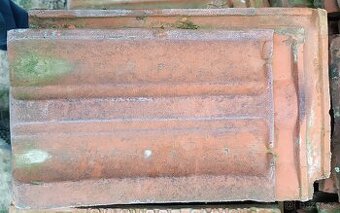 Jednofalcové střešní tašky