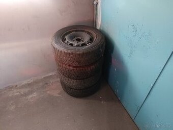 Prodám 185/65 R14 Zimní sada 4 kol Škoda Fabia