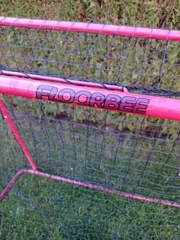 Florbalová branka se sítěmi