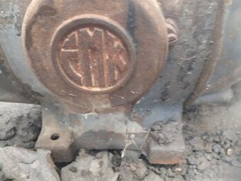 Prodám historický kartáčový elektromotor