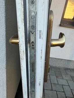 Prodám vstupní dveře