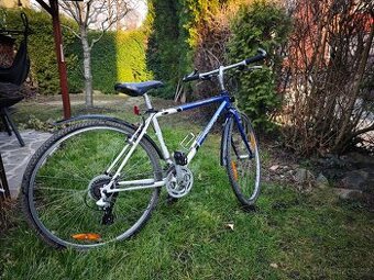 Trekové kolo Madison