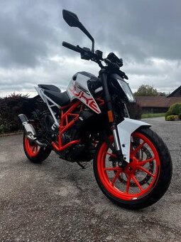 KTM DUKE 390
