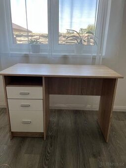Psací stůl