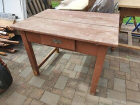 Staré dřevěné stoly - 1
