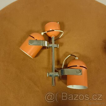 1x lustr , 2x nástěnná lampa , 1x stolní lampička