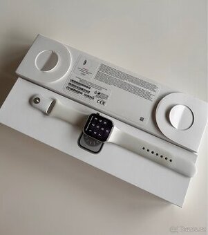 Chytré hodinky Apple Watch Series 8 GPS + Cellular 41 mm