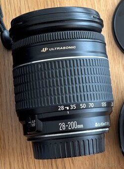 Canon objektiv EF 28-200mm/F 3,5-5,6 USM + příslušenství