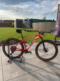 Prodám závodní MTB Kross Level Team Edition velikost M