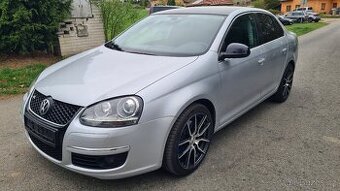 VOLKSWAGEN JETTA Sport - 2,0TFSi 147kW Manuál.