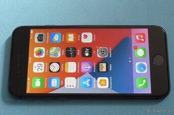Apple iPhone SE 2020 128GB Baterie 82%