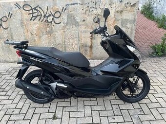 ✅ Honda PCX (2017 ) rezrvace do 18.6.2025