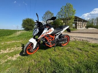 KTM Duke 390