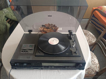 Hitachi - SDT-7765 music centre