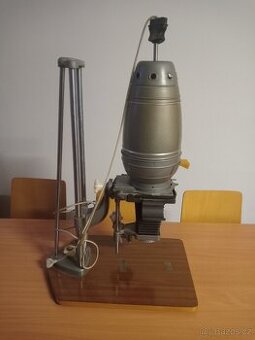 Zvětšovak Magnifax 2 - vybavení fotokomory