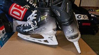 Brusle bauer hyperlite 2