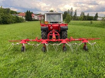Obraceč sena Pottinger HIT 47N -sklopný nahoru s otočením-
