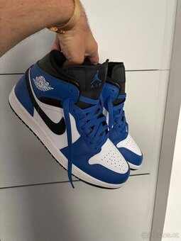 Jordan 1 Mid tenisky, vel. 44