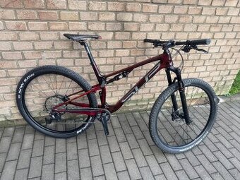 Superior XF 979 Team RC 2023 vel L novy