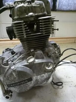 HONDA CB 400