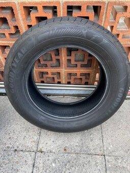 Letni pneu 205/60/16