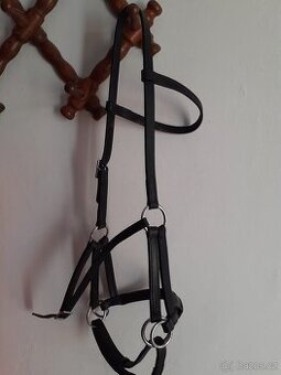 Uzdečka bezudidlová Waldhausen černá kožená