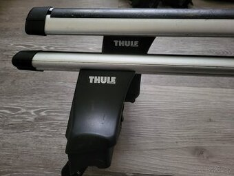 Příčníky / střešní nosič Thule