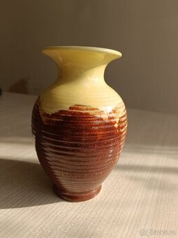 Keramická váza