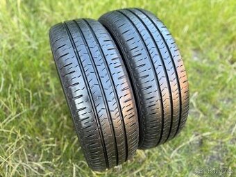 2x Letní pneu Hankook Roadian CT8 - 215/70 R15C - 95%