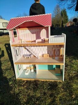 Domeček pro panenky