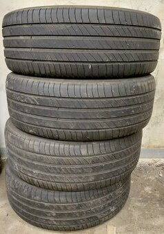 letni pneu 215/55/17 Michelin