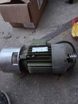 Motor