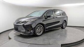 2021 TOYOTA SIENNA LE HYBRID - 8 miest